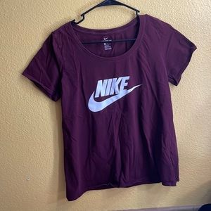 M Women’s Nike Maroon Tank Top